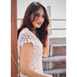 Vidhi Pandya Instagram - When you do things with your soul, you feel a river moving in you, a joy. - Rumi 🤍☀️ #beuniquelyyou