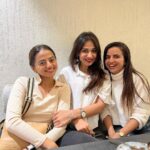 Vidhi Pandya Instagram - Blissful day with my blessings!🕊🧿.