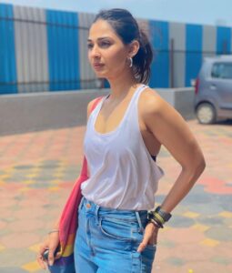 Vidhi Pandya Instagram - There’s no limit, not even the sky. 🌤🌈♥️🫶🏻🧿

#summer #summervibes #beuniquelyyou #love #vidhipandya
