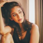 Vidhi Pandya Instagram - Somewhere only I know. 👁️‍🗨️ HMUA - by my magician @makeupbynidhhikaushal 📸 - @smileplease_25 #beuniquelyyou #love #instagood #instagram #instalike