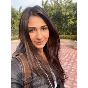 Vidhi Pandya Instagram - If you wait long enough , it will be good weather. 🌞

#beuniquelyyou #love
