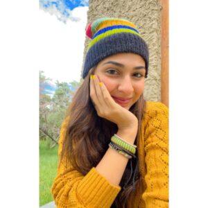 Vidhi Pandya Instagram - #throwback 🌞🌈.

#beuniquelyyou #love