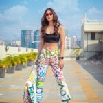 Vidhi Pandya Instagram - ☀️😎 Photographer @artographybysagar Assistant @tinkugraphy_official HMUA @nikksmua Styled by @stylebytaashvi Outfit @amorecoutureofficial Celebrity publicist- @soapboxprelations @niloferzaveri @sinhavantika #beuniquelyyou #love Radisson Mumbai Goregaon