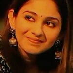 Vidhi Pandya Instagram - Khwab hai toh mujhko na jaga ❤ A journey I will cherish for a lifetime! Can't believe I'm not waking up to full blast bollywood music everyday, its still sinking in 💫 Tell me your favorite moments from the journey and I'll pin my favorite comment 💗🐼. . #beuniquelyyou #love #BB15 @colorstv @voot @endemolshineind #vidhipandya #vidhiipandya