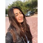 Vidhi Pandya Instagram - If you wait long enough , it will be good weather. 🌞 #beuniquelyyou #love