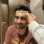 Vidhi Pandya Instagram - Inner happiness & outer happiness it’s all in here. 🧿 Happy birthday my soulmate. Taking care of me since 97… you are the best energy of my life. I thank to god everyday for you. Blessed to be your lil one.. 💗 #soulmate #beuniquelyyou #love