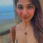 Vidhi Pandya Instagram - Moods of me from Goa.🕊🫠🧿♾ #reels #reelsinstagram #beuniquelyyou #love