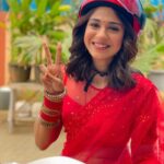 Vidhi Pandya Instagram - 🛵✌🏻🤓😛. Styled by - @partho_ghoshal #saumya #beuniquelyyou #love