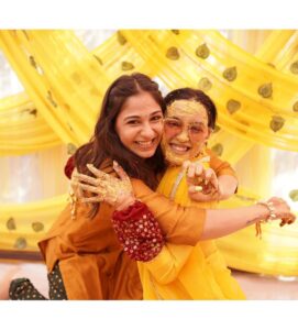 Vidhi Pandya Instagram - When in Punjab... always live laugh eat and dance like a Punjabi 😅🥰🕺🤍

📸 - @neerajsethiphotography 

Ps - @vandanaaofficial & @shobhitattrayofficial I love you two! I wish you guys a lifetime of togetherness , love & peace. Thu Thu Thu 🧿♾️

#punjabiwedding #beuniquelyyou #love