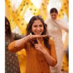 Vidhi Pandya Instagram - When in Punjab... always live laugh eat and dance like a Punjabi 😅🥰🕺🤍 📸 - @neerajsethiphotography Ps - @vandanaaofficial & @shobhitattrayofficial I love you two! I wish you guys a lifetime of togetherness , love & peace. Thu Thu Thu 🧿♾️ #punjabiwedding #beuniquelyyou #love Jalandhar,Punjab