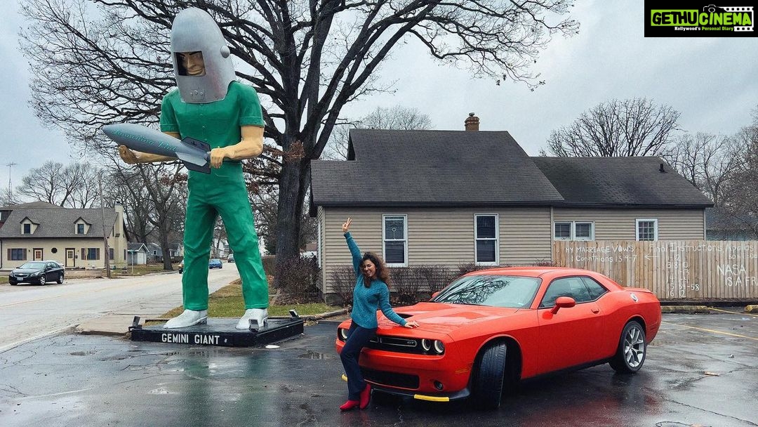 Vidhya Instagram - Cross country road trip♥️ #Newyork2Losangeles #historicRoute66 #DodgeChallengerGT #Geminigiant 📸 @imichael.1 Gemini Giant