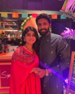 Vikram Prabhu Instagram - இனிய தீபாவளி வாழ்த்துக்கள்✨🪔
Wishing all a colourful Deepavali 🙏😊
#Deepavali #Diwali ❤️