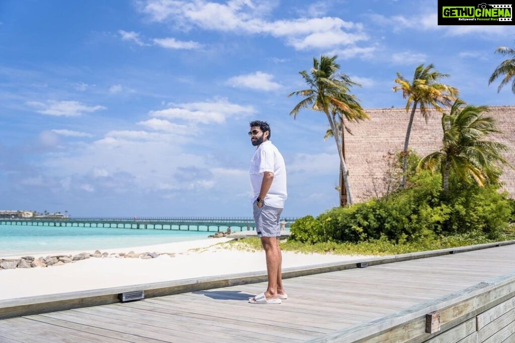 Vikram Prabhu Instagram - A proper travel post the pandemic! A small break from every routine. A refresh button to keep one going! Enjoying every bit of time life has to offer. What a place Maldives is! #grateful ❤️ @hardrockhotelmaldives is a new favourite, absolutely fascinating how well everything is placed and organised for the traveller coming in. Hats off to the very warm and welcoming team👏 @crossroadsmaldives 🔥 Thanking @pickyourtrail for putting up with the last minute travel date changes, you guys really came through more than we expected 👍 #SAiiLagoonMaldives #HRHMaldives #CrossroadsMaldives #Pickyourtrail #unwraptheworld #LetsPYT #maldives Hard Rock Hotel Maldives
