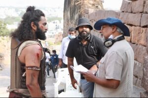 Vikram Prabhu Instagram - Enjoyed everything about working in #ponniyinselvan . Today we get to see the completion of the story. Grateful for all the wonderful memories on location. Now to watch #PS2 in theatre today! Best wishes to the entire #PS team 👍 
#parthibendrapallavan #maniratnam #actorslife #unforgettable #2023