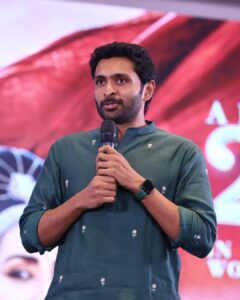 Vikram Prabhu Instagram - #PS2 10 days to go! ⚔️ 

#CholasAreBack #PonniyinSelvan2 #ManiRatnam @arrahman @madrastalkies #lycaproductions