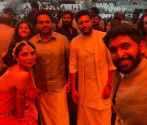 Vikram Prabhu Instagram - ⭐️ A night to remember! #stars #legends #cinema #actors #friends #family #ps1