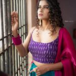 Aadhirai Soundarajan Instagram – 💜

Costume : @colorsandmirrors 
MUA : @sangeethamakeoverartistry 
Jewellery : @fineshinejewels 
Photography : @saicharan__photographer 

#aadhiraisoundararajan #fashion #stylefashion #fashionstyle #fashionmodel #fashionphotography #indowestern #outfitoftheday #outfits #outfitinspiration #curls #curlyhair #kollywood #kollywoodcinema #tamilcinema #actress #model #love #photography Chennai, India