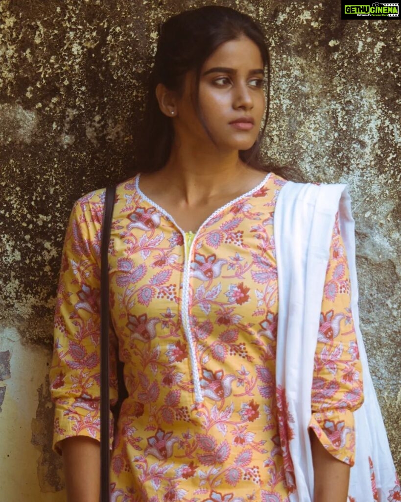 Aadhirai Soundarajan Instagram - #theyamunacloset Beautiful Cotton Kurti from : @tada_wearhouse Photography : @kanaa.photography #aadhiraisoundararajan #yamuna #theyamunacloset #kurti #Mahanathi #mahanadhiserial #yamunalook Chennai, India
