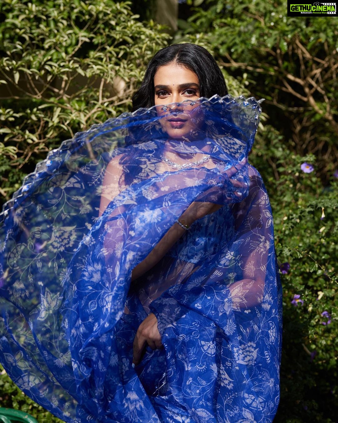 Aakanksha Singh Instagram - Feeling Blue-tiful 💙