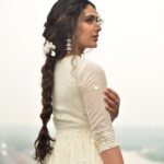 Aakanksha Singh Instagram – 🕊️
