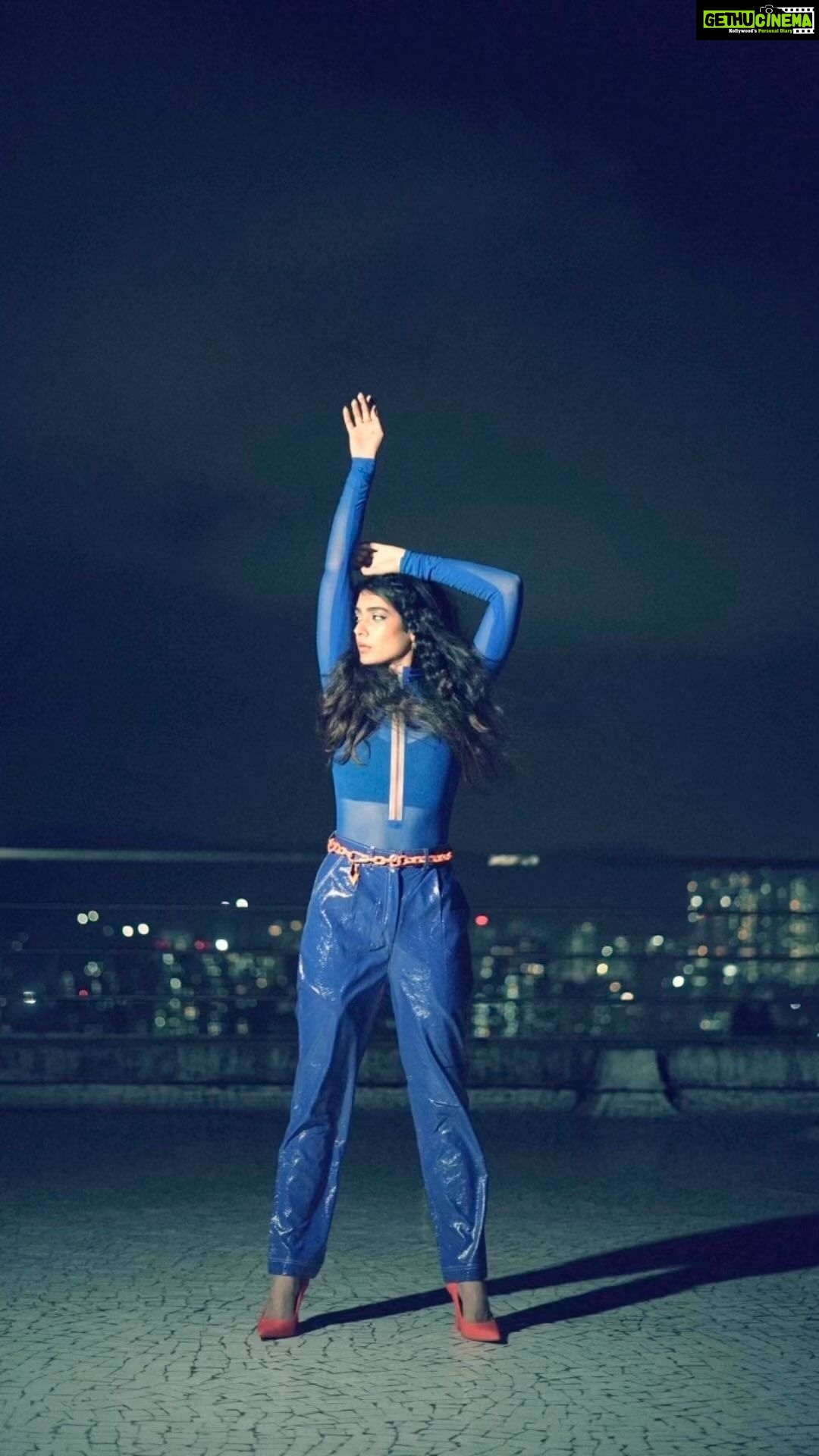 Aakanksha Singh Instagram - Why be ordinary when you can be extraordinary 🙃 #reels