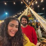 Aakanksha Singh Instagram – Just 💛 💁🏻‍♀️