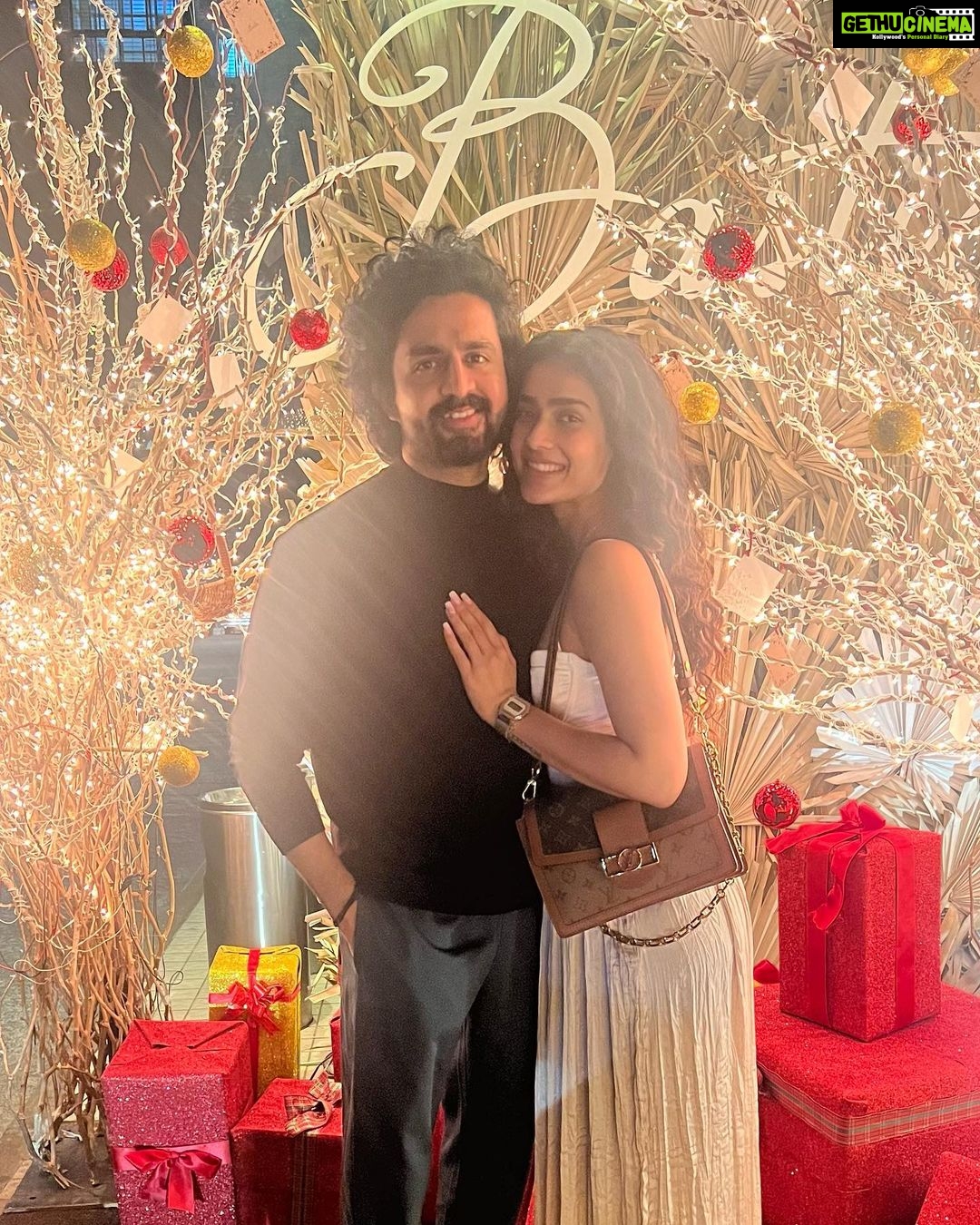 Aakanksha Singh Instagram - 2022 you were kind and we are grateful in so many ways.. now it’s time to bid you good bye and welcome 2023 .. hope 2023 brings abundance of success,happiness,love and peace in everyone’s life . From me and mine to you and yours A very happy new year ♥️ #happynewyear2023