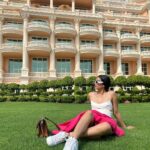 Aakanksha Singh Instagram - 🍀🌞🕶️💗 📸 @kunalsain17 Raffles The Palm Dubai