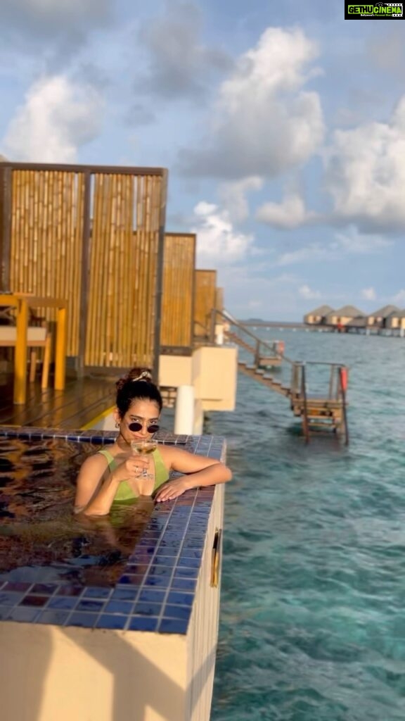 Aakanksha Singh Instagram - Paradise 🤍 Book now and live your dream island escape with your loved ones at @adaaranprestigevadoo Use code ‘MyAPV’ to avail a Flat 10% discount on accommodation across all categories on https://reservations.adaaran.com/97568?identifier=myapv Booking period: Now to 15 May, 2023 Travel Period: Now to 31 Oct, 2023 @travelwithjourneylabel @Adaaranprestigevadoo @nijhawangroup #AdaaranPrestigeVadoo #AdaaranResorts #AdaaranExperience #TravelWithJourneyLabel #JourneyLabel #YouAreSpecial #ThinkHolidayThinkJourneyLabel Adaaran Prestige Vadoo