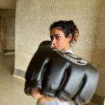 Aakanksha Singh Instagram – Punch out the negative and believe in the positive 🥊

#kickboxing #aakankshasingh