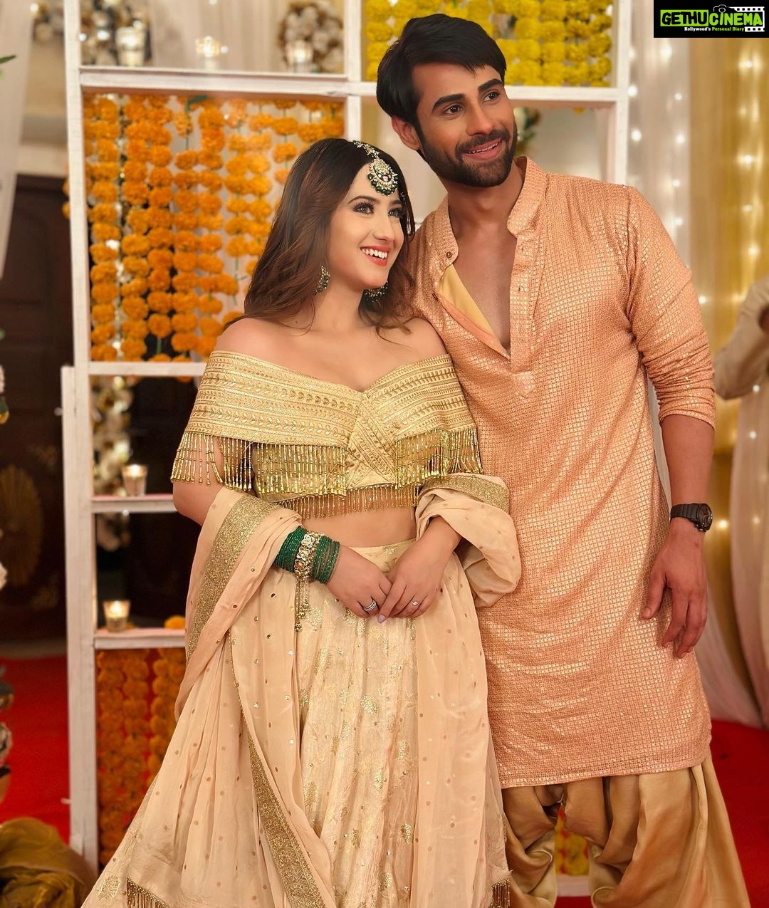 Aalisha Panwar Instagram - Ab jo shuru hui hai #Jeet aur #Gauri ki premkahani.., dekhte rahiye kya modh legi aane waali kahani .. ., πβ¨π«Ά #NathKrishnaAurGauriKiKahani #Gaureet #staytuned @dangal_tv_channel @shoonya_square