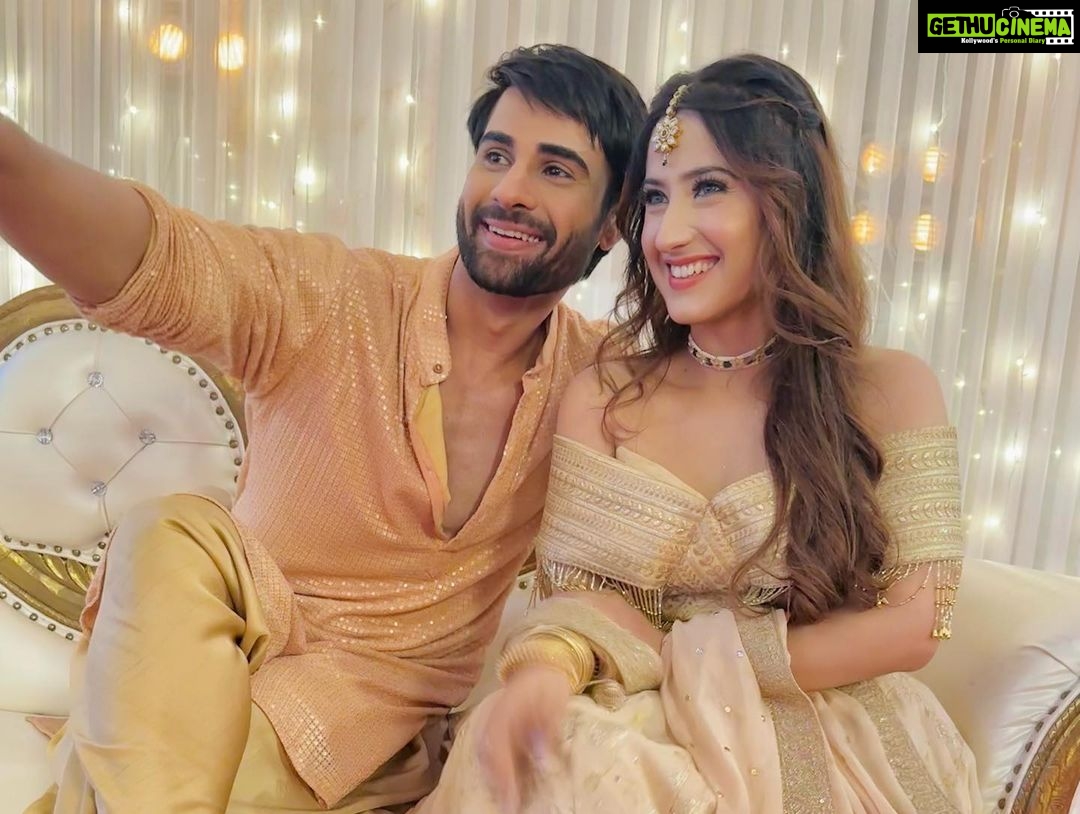 Aalisha Panwar Instagram - To know more about #Gauri and #Jeet love story ,keep watching #nathkrishnaaurgaurikikahani @dangal_tv_channel @shoonya_square @vaibhavsingh182019 🔱 #Gaureet #nathkrishnaaurgaurikikahani #staytuned #keeploving #gratitude #stayunited🔱