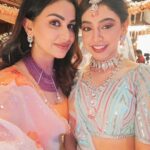 Aanchal Khurana Instagram – Picture abhi baki hai dosto 😉🧡

.

.

.

.

.

.

#balh2 #brinda #prachikapoor #nititaylor #aanchalkhurana #photooftheday #thankyouuniverse #bestfriends #bff