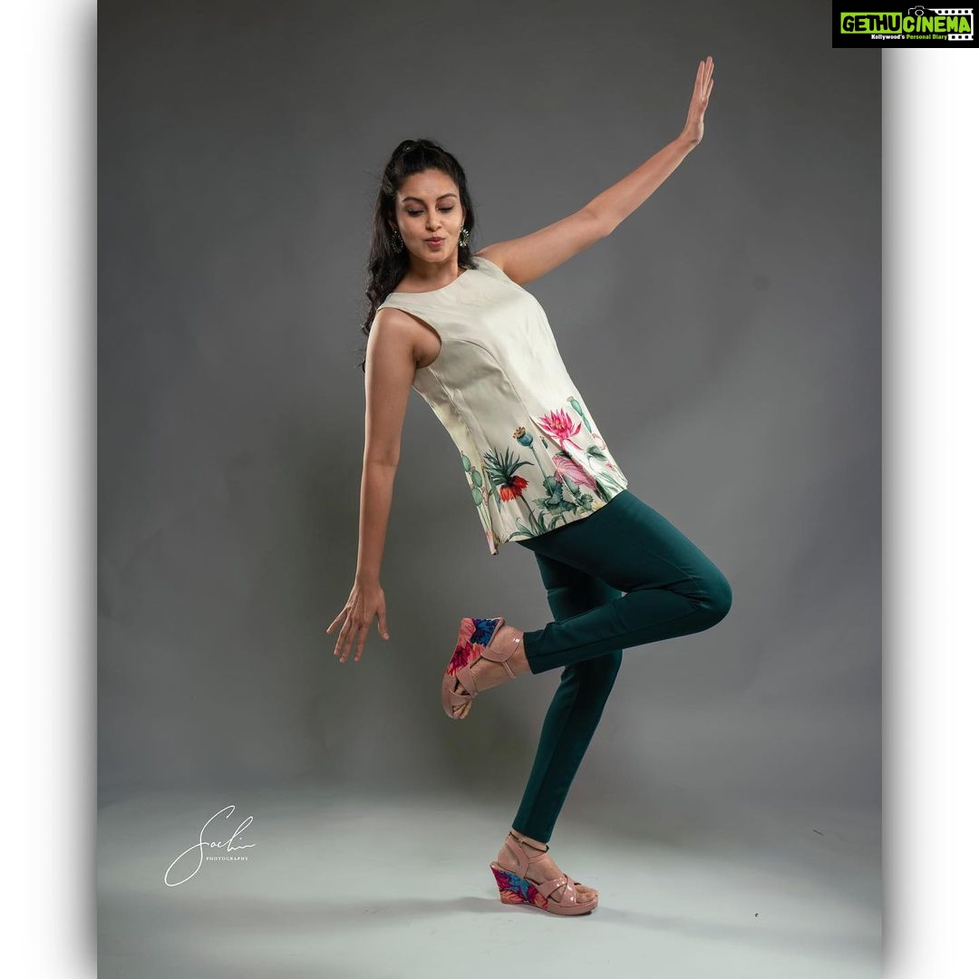 Abhinaya Instagram - 📸 @sachinbharadwaj 💄@rl_makeupstudios @hairstylish_durgarao