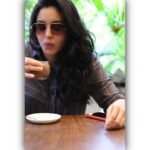 Abhinaya Instagram – 1  Ah my FAV drink since childhood. HOT CHOCOLATE.

2  Hmmm… smells really good.

3  Can’t wait to take a sip. ❤️😋