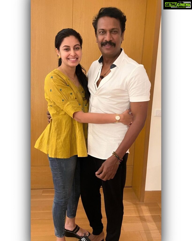 Abhinaya Instagram - Very very happy after meeting my Godfather in Hyderabad, after a very long time. He's been my strength throughout my carrier n will be throughout my life. ❤ @thondankani