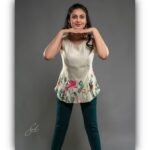 Abhinaya Instagram - 📸 @sachinbharadwaj 💄@rl_makeupstudios @hairstylish_durgarao