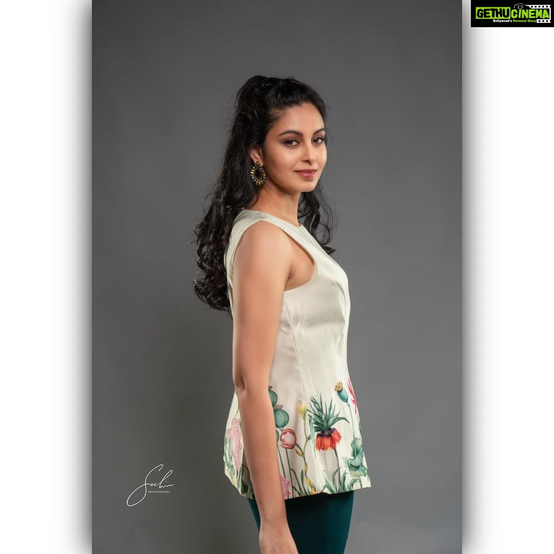 Abhinaya Instagram - 📸 @sachinbharadwaj 💄@rl_makeupstudios @hairstylish_durgarao