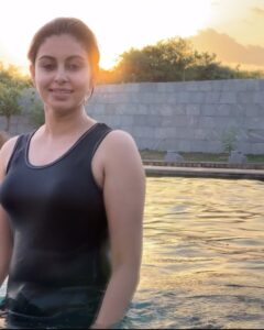 Abhinaya Instagram - #hampi 🏊‍♀️ 🏊‍♀️ 🏊‍♀️