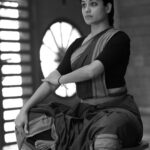 Aditi Balan Instagram - Shiva admiring Parvathy’s beauty. @natanakairali @manojparameswaran 📸