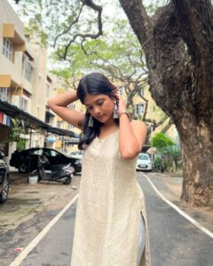 Aditi Balan Instagram - Makeup @salomirdiamond Clothes stitched by @thebuttonthiefco