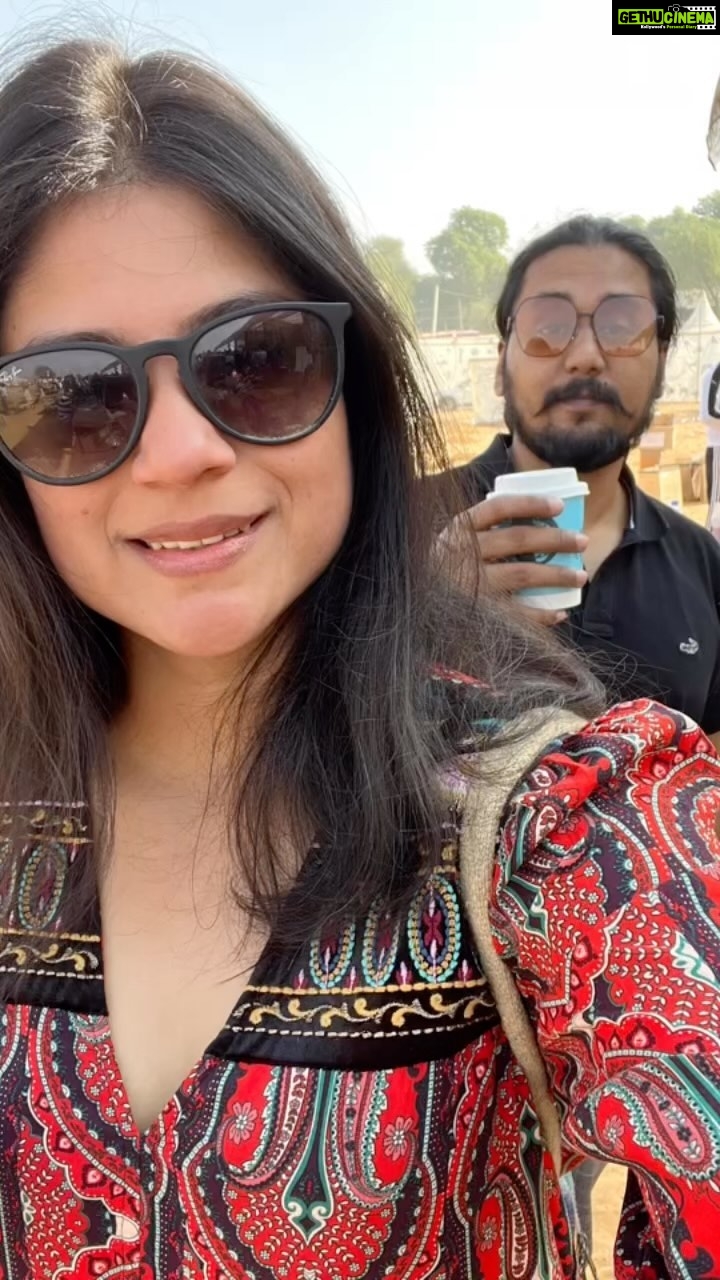 Aditi Balan Instagram - Magnetic fields, 2022 madness. @magneticfieldsfestival The entire palace was open to anyone who came for the festival. What an amazing vibe! Great music. Great food. Amazing sunrise and sunset. Amaaaazing people. 📸 @arjunradhakrishnan