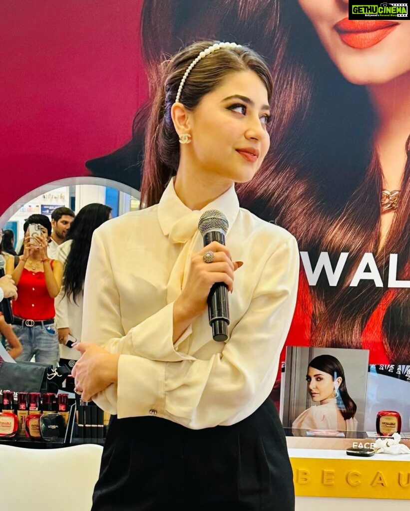 Aditi Bhatia Instagram - #Ad Had such an amazing time at the Loreal event in Delhi. Thank you so much for taking out time and coming to meet me specially. I’m humbled with your love and support and of course, I had a great time at the panel answering some of your questions <3 Shop the collection on @mynykaa today!! #WalkYourWorth #LorealParisIndia #Cannes2023 #LorealParis