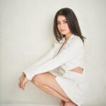 Aditi Bhatia Instagram - thinking of a business plan so i can get to dress like this everyday :p 📸: @rohanshrestha Make up: @makeupbyriddhima Hair by: @swapnilkashid_ Styled by: @sheefajgilani Future business plans by: @aditi_bhatia4 😂