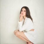 Aditi Bhatia Instagram - thinking of a business plan so i can get to dress like this everyday :p 📸: @rohanshrestha Make up: @makeupbyriddhima Hair by: @swapnilkashid_ Styled by: @sheefajgilani Future business plans by: @aditi_bhatia4 😂