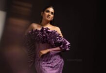 Aditi Ravi Instagram - 😈😈😈 📸 @arun_payyadimeethal 💄& 💁🏻‍♀️ @sreegeshvasan_makeupartist 👗 @damanz.designs #😈 #feltflower