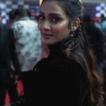 Aditi Ravi Instagram - @aditi.ravi at the red carpet of #siima2022 . . #wolf777news #wolf777siimaweekend #wolf777siima