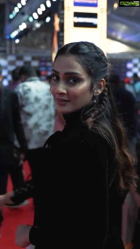 Aditi Ravi Instagram - @aditi.ravi at the red carpet of #siima2022 . . #wolf777news #wolf777siimaweekend #wolf777siima