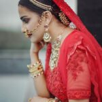 Aditi Ravi Instagram - ❤️ ❤️ ❤️ Photography - @nostalgiaevents.in Costume - @kahani_stories_in_thread MUAH - @merins_remyamerin Jewellery- @meralda.jewels Location - @portmuziriskochi #red #instagram