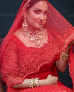 Aditi Ravi Instagram - ❤️ ❤️ ❤️ Photography - @nostalgiaevents.in Costume - @kahani_stories_in_thread MUAH - @merins_remyamerin Jewellery- @meralda.jewels Location - @portmuziriskochi #red #instagram